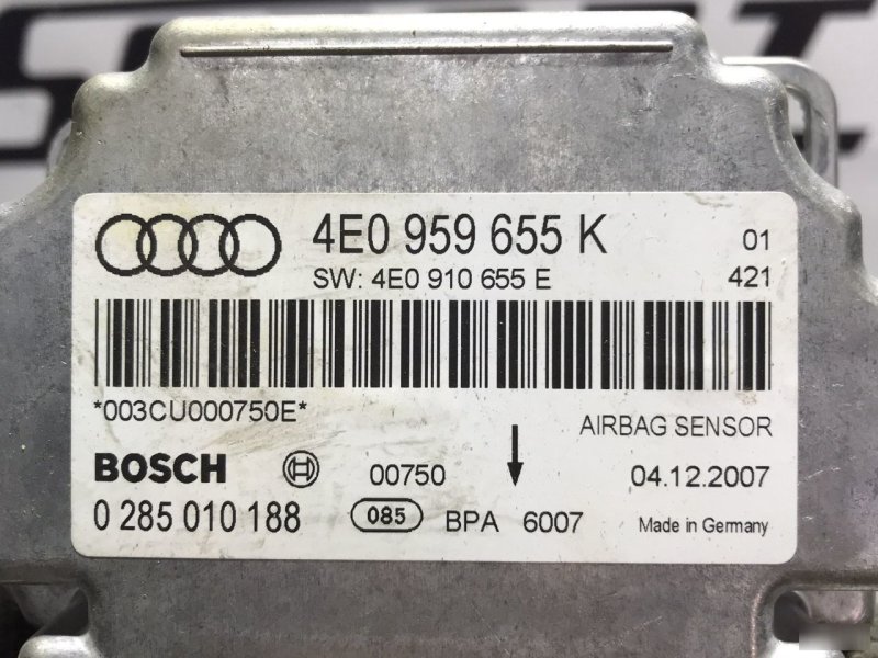 Блок управления подушками безопасности Audi A8 D3