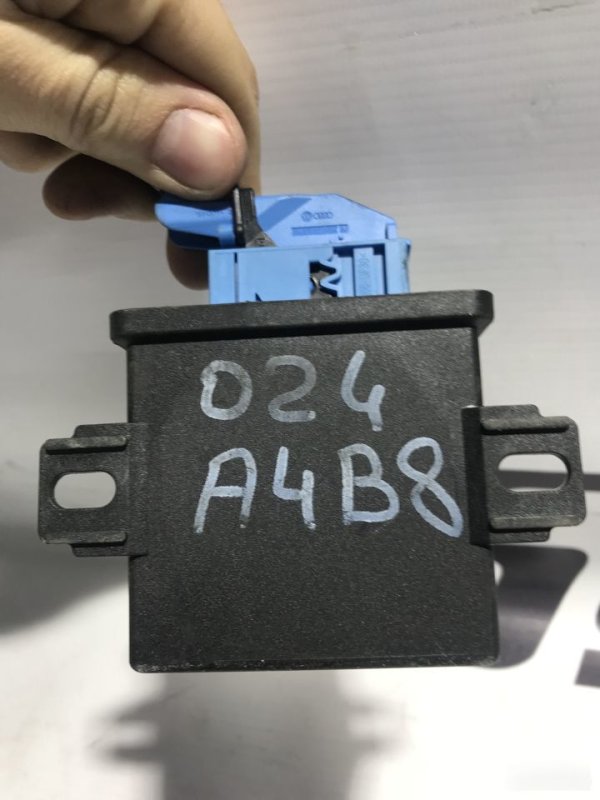 Блок управления светом Audi A4 B8