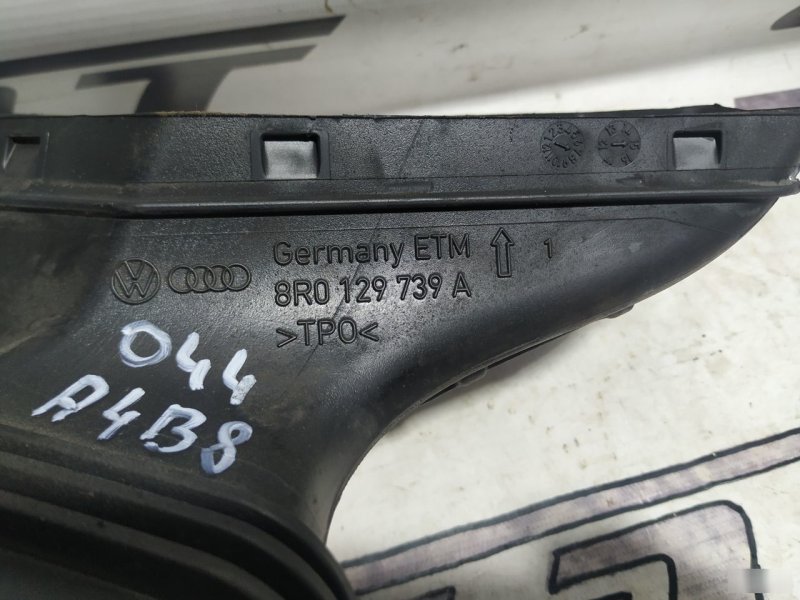 Воздуховод Audi A4 2011—2015 B8