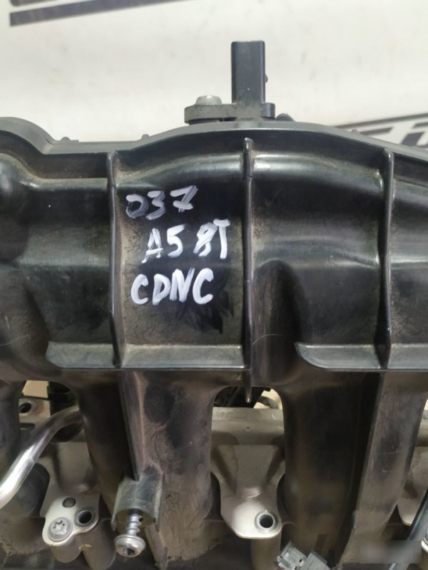 Впускной коллектор Audi A5 2007—2011 8T
