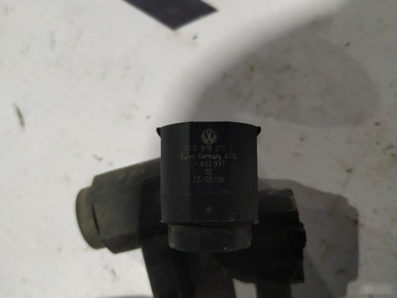 Датчик парктроника Volkswagen Passat B6