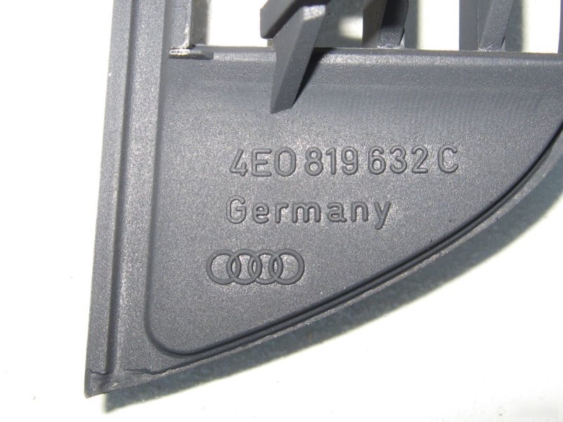 Дефлектор обдува лобового стекла Audi A8 D3