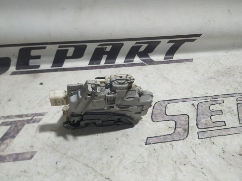 Замок двери Audi A6 2005 C6
