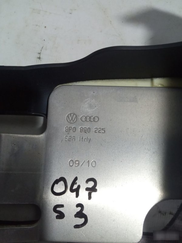Кожух рулевой колонки Audi S3 2006—2008 8P