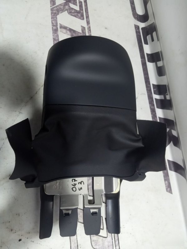 Кожух рулевой колонки Audi S3 2006—2008 8P