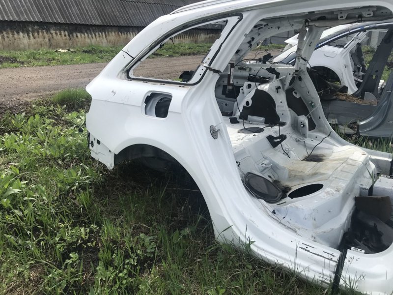 Крыло Audi A4 B8