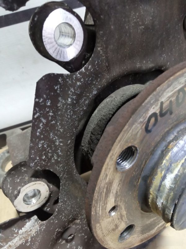 Кулак поворотный Audi A4 2010 B8