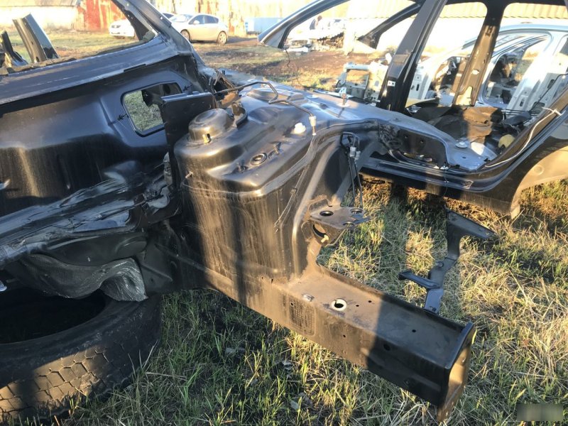 Лонжерон Audi A4 B8