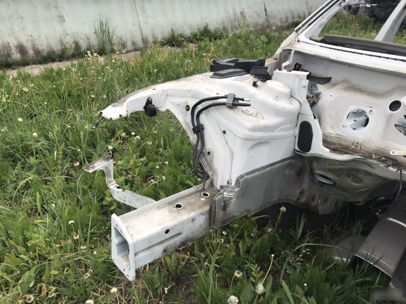 Лонжерон Audi A4 B8