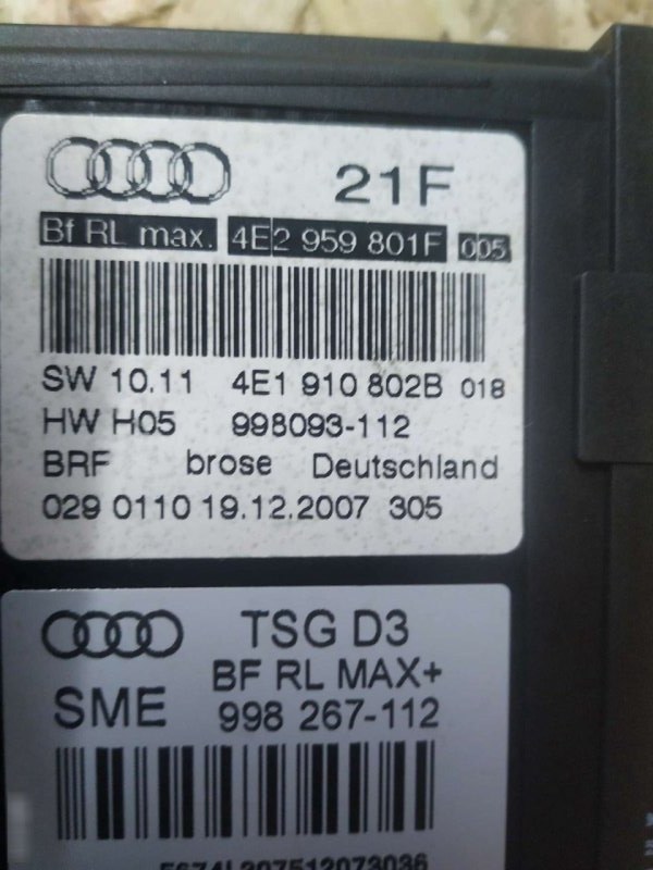 Моторчик стеклоподъемника Audi A8 D3