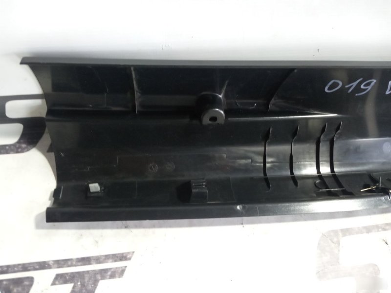 Накладка замка багажника Volkswagen Passat B7
