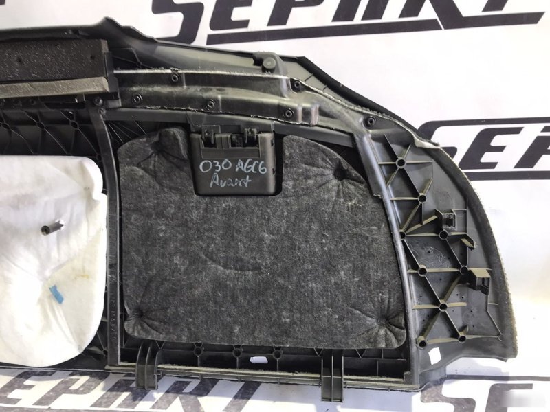 Обшивка багажника Audi A6 С6