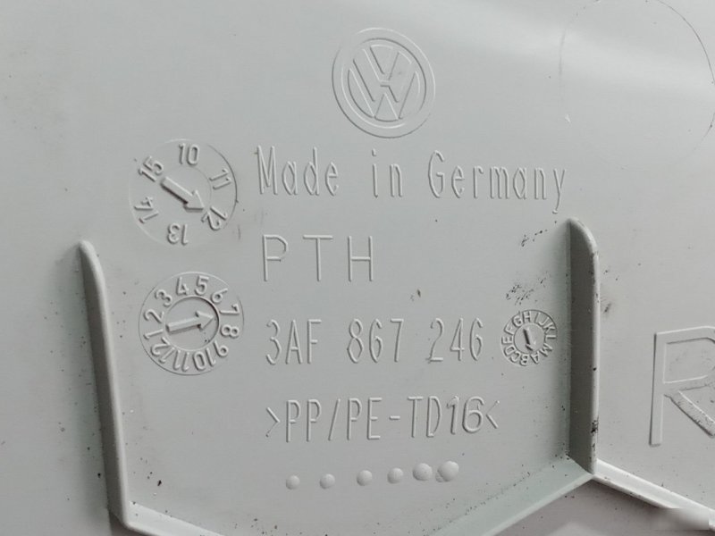 Обшивка стойки Volkswagen Passat B7