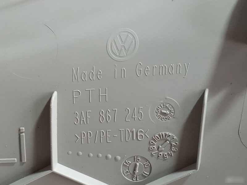 Обшивка стойки Volkswagen Passat B7