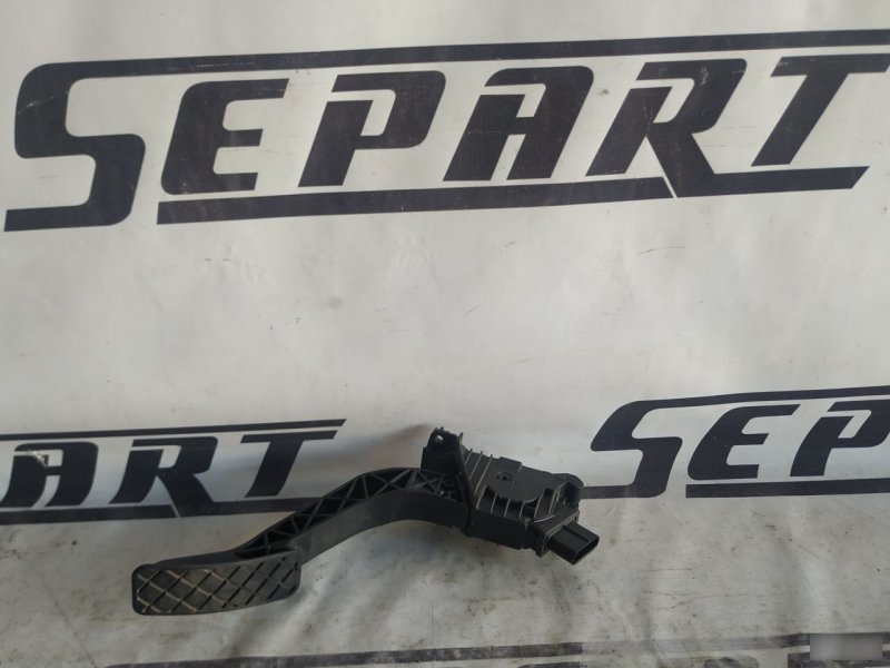 Педаль газа Volkswagen Passat B8