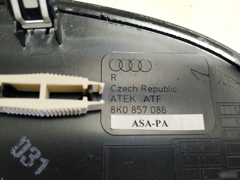Пластик панели торпедо Audi S5 2007—2011 8T