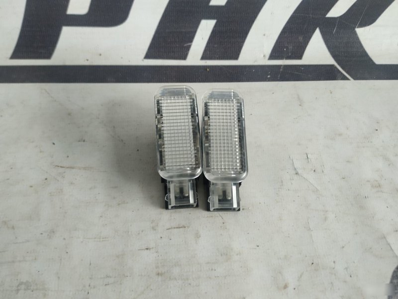 Плафончики дверных карт LED Volkswagen Passat B5+