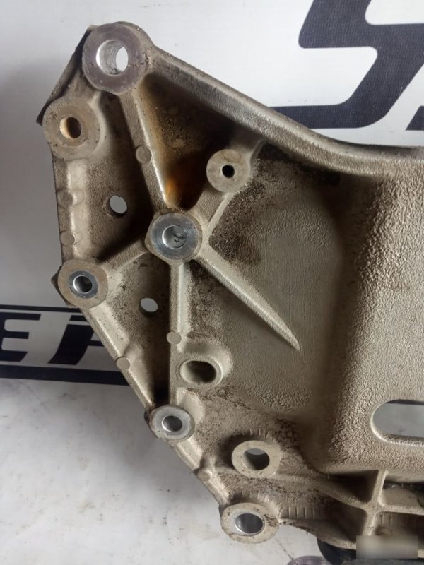 Подрамник Audi A3 8P