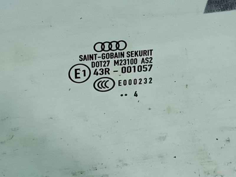 Стекло Audi A4 B6