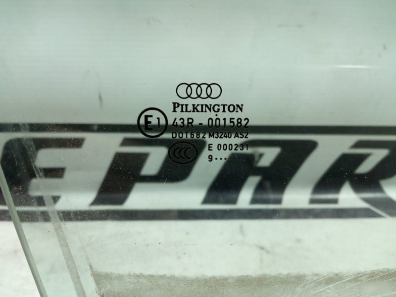 Стекло боковое Audi Q7 2009—2015 4L