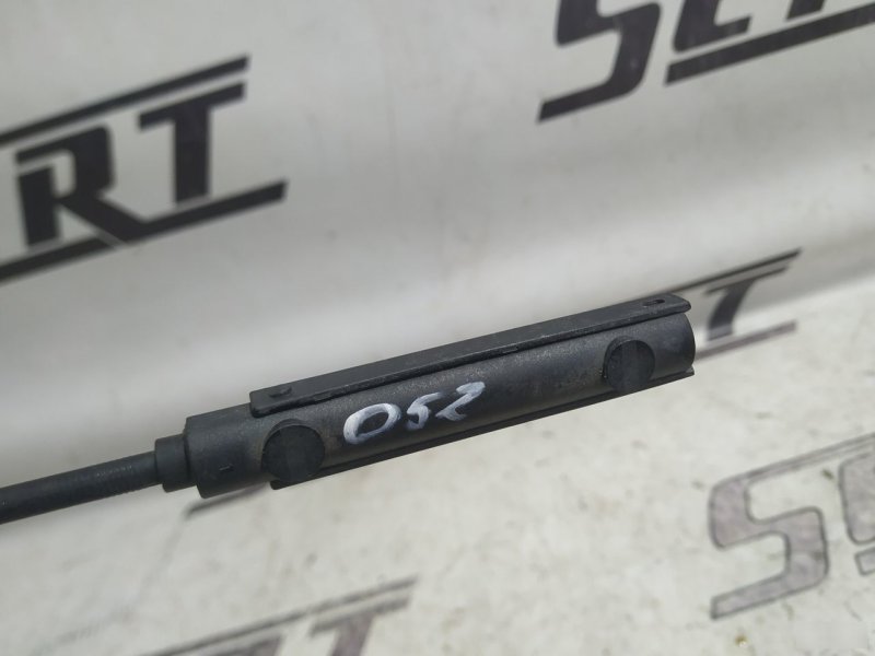 Трос открывания капота Audi A3 2009 8P