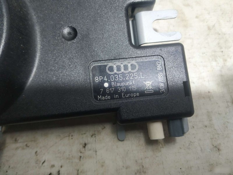 Усилитель антенны Audi A3 2009 8P