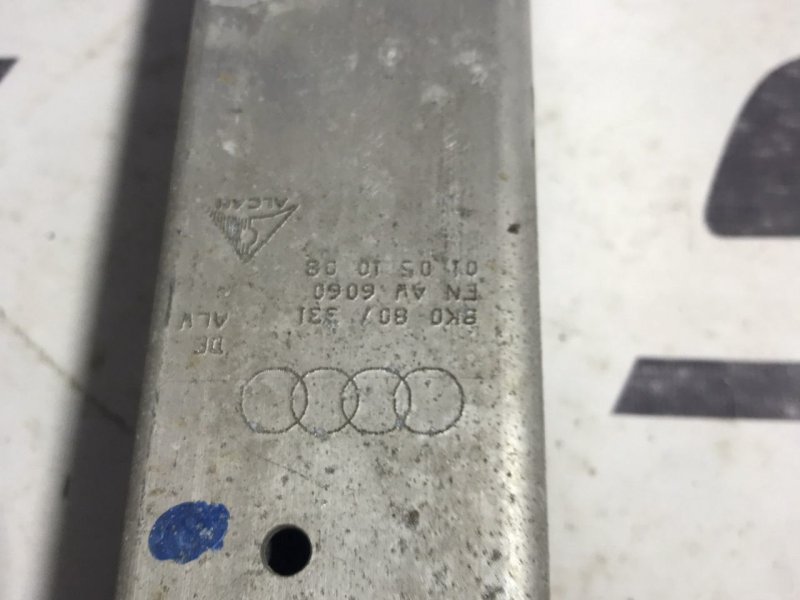 Усилитель бампера Audi A4 B8
