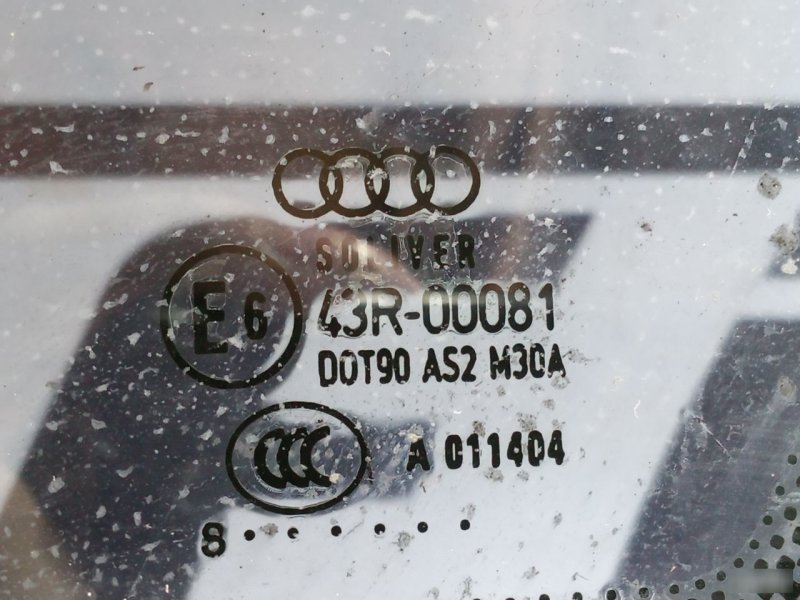 Форточка Audi A6 С6