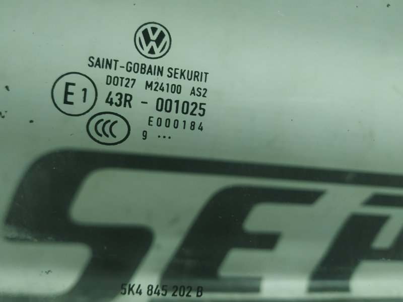 Стекло боковое Volkswagen Golf GTI 2010 VI