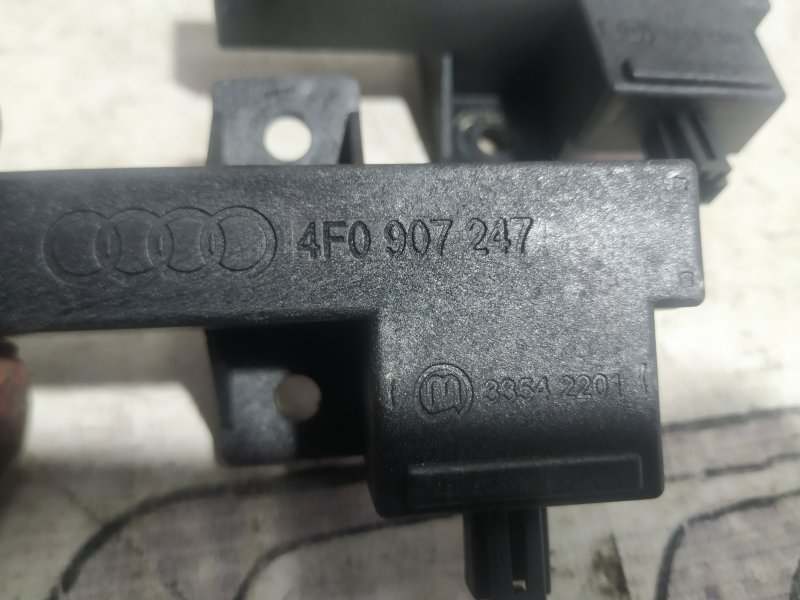 Антенна Audi A6 2007 C6