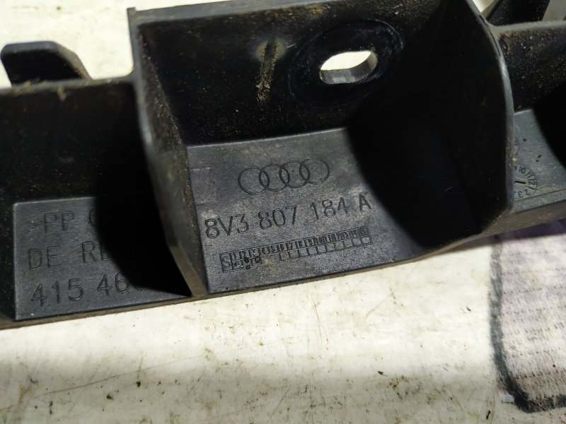 Кронштейн крепления бампера Audi A3 2013 8V hatchback