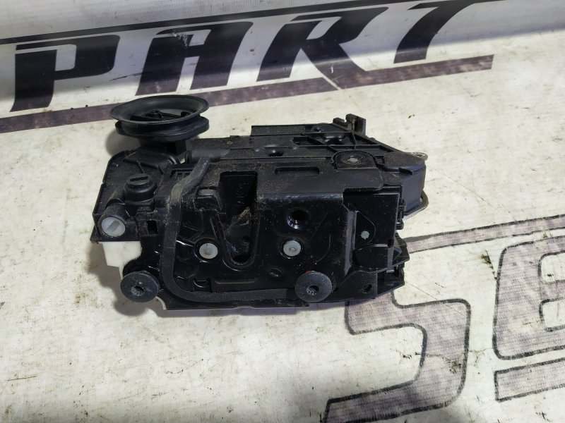 Замок двери Volkswagen Golf GTI 2010 VI