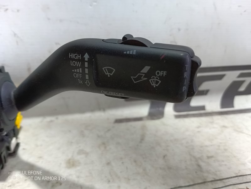 Подрулевой переключатель Volkswagen Passat 2008 B6
