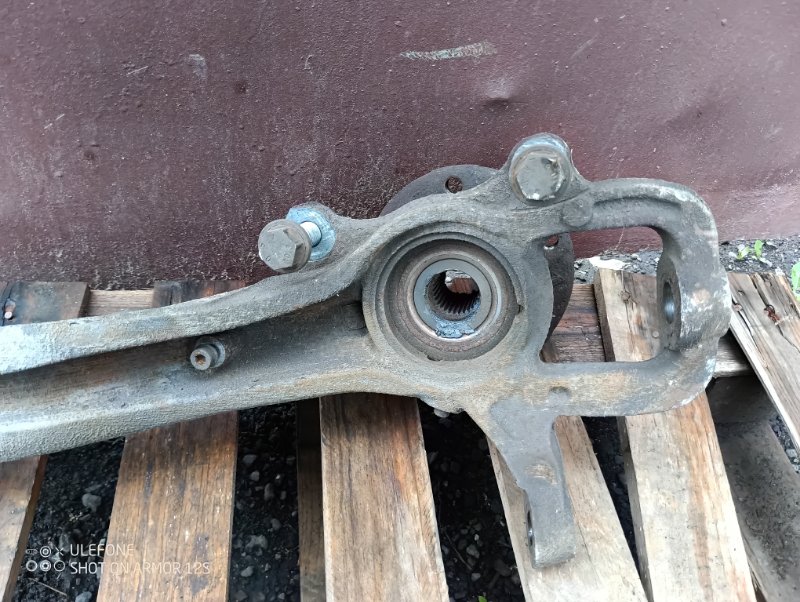 Кулак поворотный Audi Q7 2007 4L