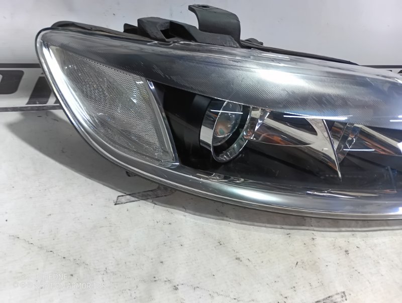 Фара ксеноновая Audi Q7 2007 4L