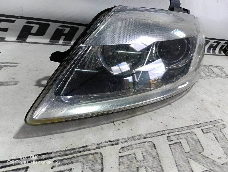 Фара ксеноновая Audi Q7 2007 4L