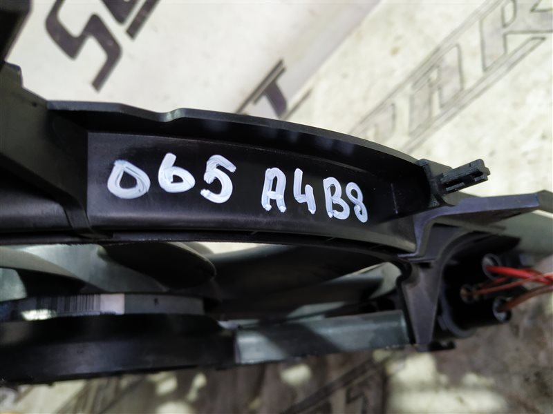 Вентилятор радиатора Audi A4 2009 B8