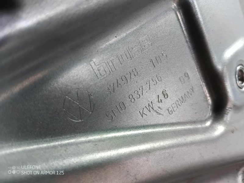 Стеклоподъемник Volkswagen Tiguan 2010 5N