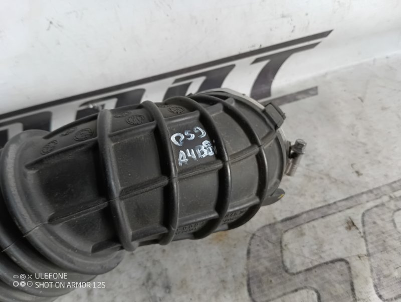 Патрубок воздушного фильтра Audi A4 ALLROAD 2011 B8 Allroad
