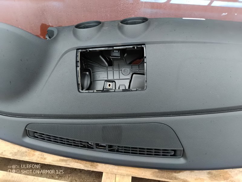 Торпедо Audi A3 2014 8V Sedan