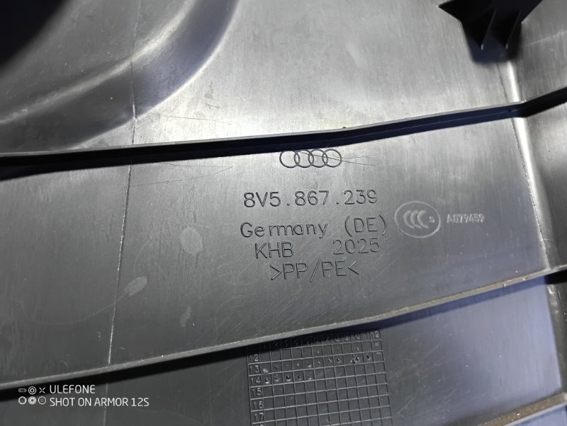 Обшивка центральной стойки Audi A3 2014 8V Sedan