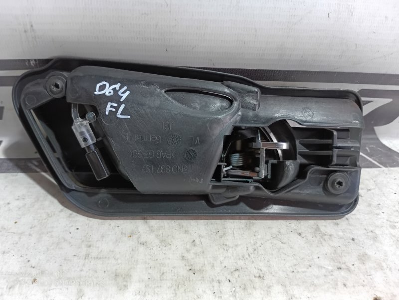 Ручка двери внутренняя Volkswagen Tiguan 2010 5N