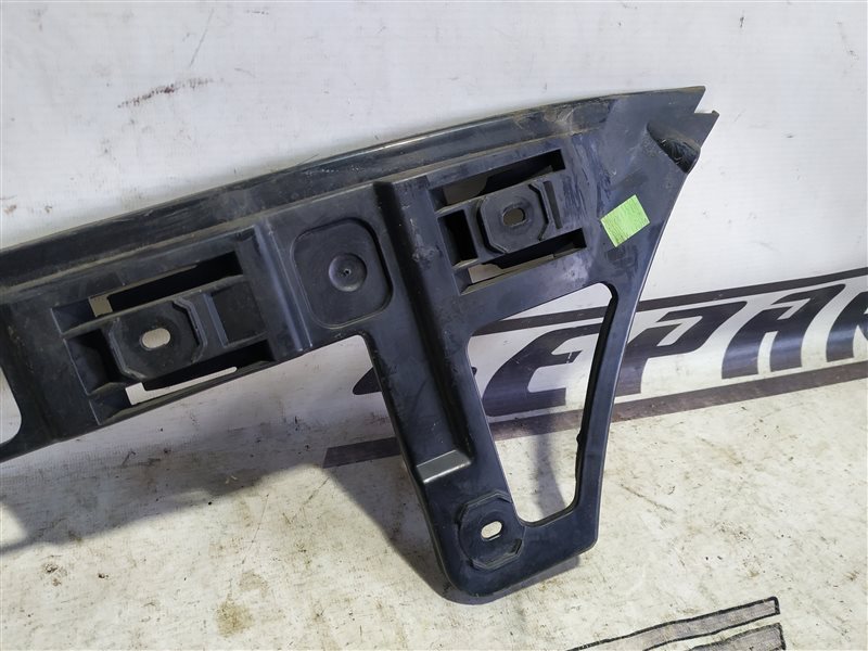 Кронштейн крепления бампера Volkswagen Passat 2008 B6