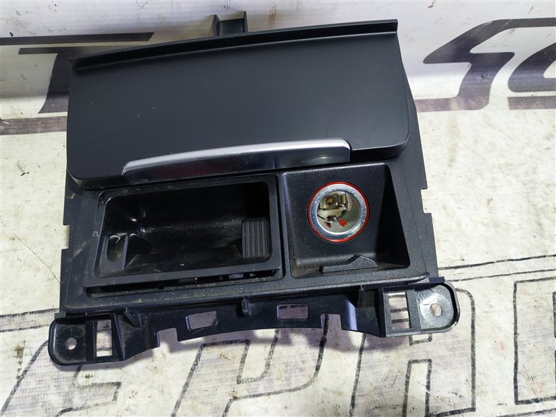 Пепельница Audi A4 2010 B8