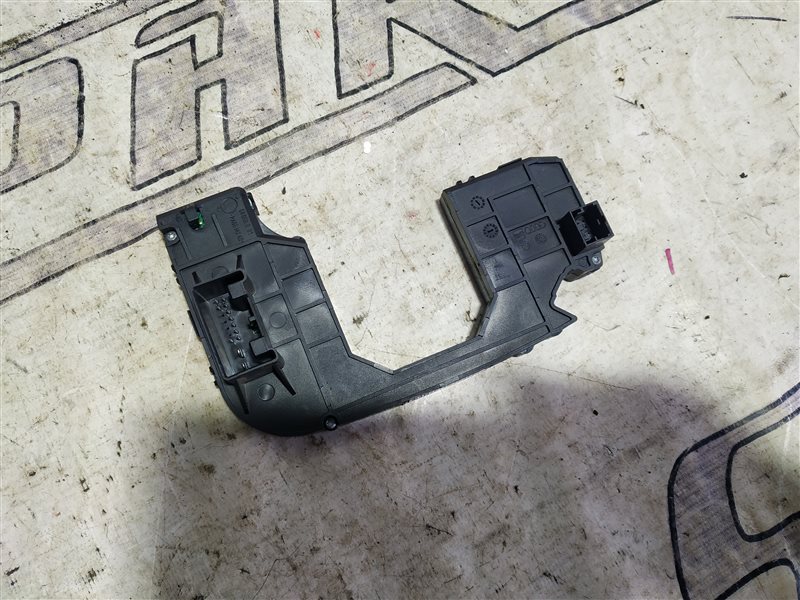 Блок подрулевых переключателей Audi A4 2007 B7