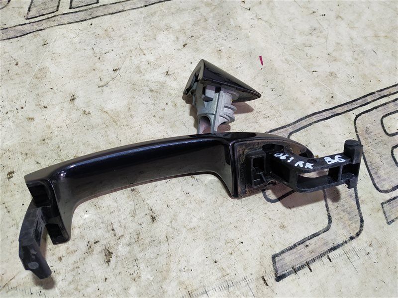 Ручка двери наружная Volkswagen Passat 2008 B6