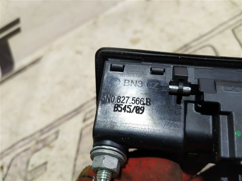Кнопка открывания багажника Audi A4 2009 B8