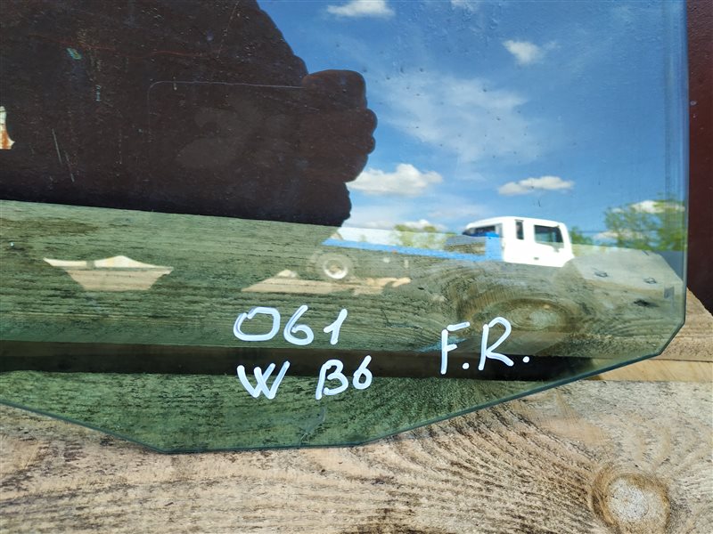 Стекло двери Volkswagen Passat 2008 B6