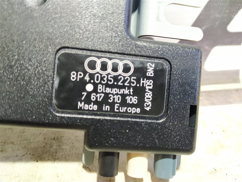 Усилитель антенны Audi A3 2009 8P