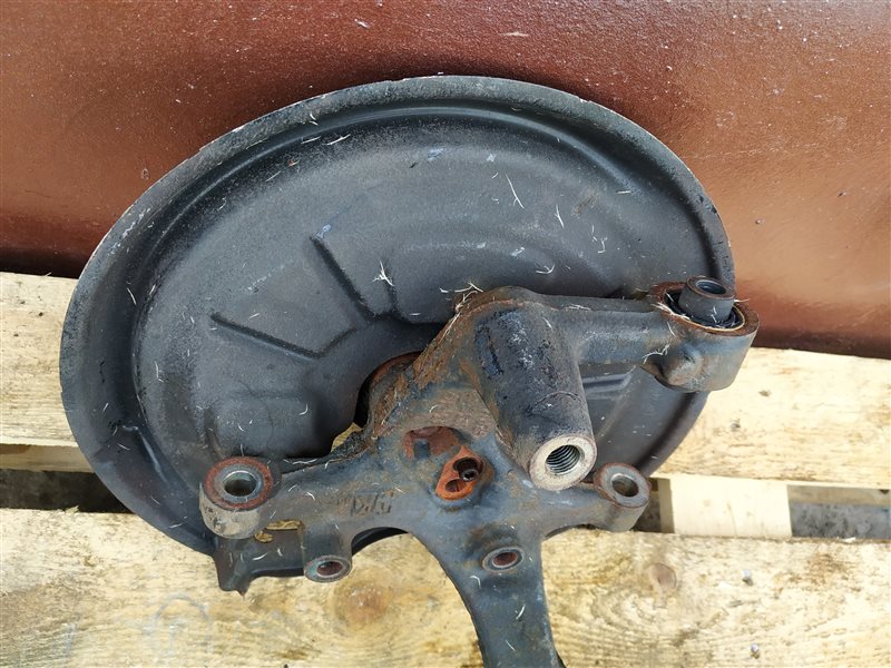 Кулак поворотный Audi A3 2009 8P